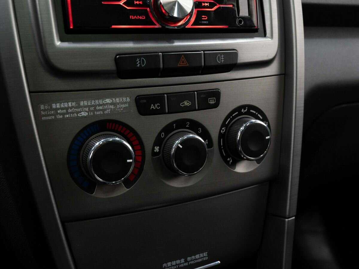 Chery Tiggo (T11) с пробегом — 2015 год. Фото: #21