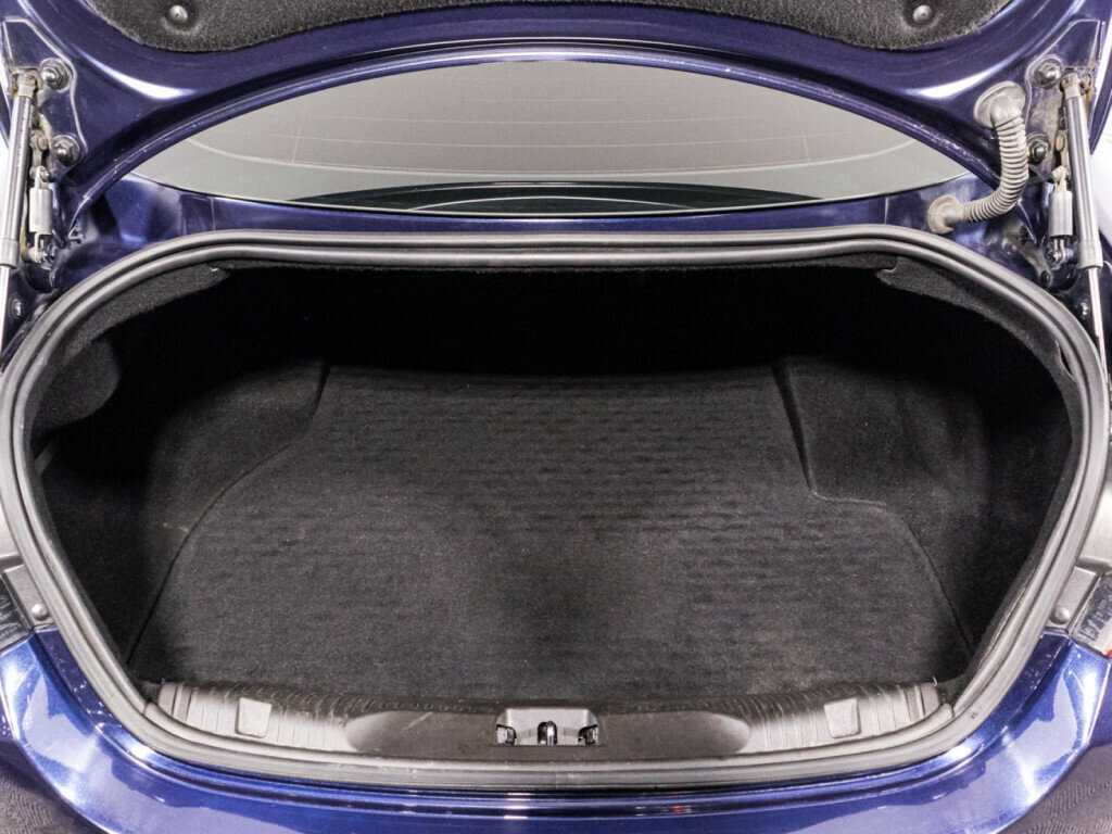 Jaguar XF с пробегом — 2012 год. Фото: #14