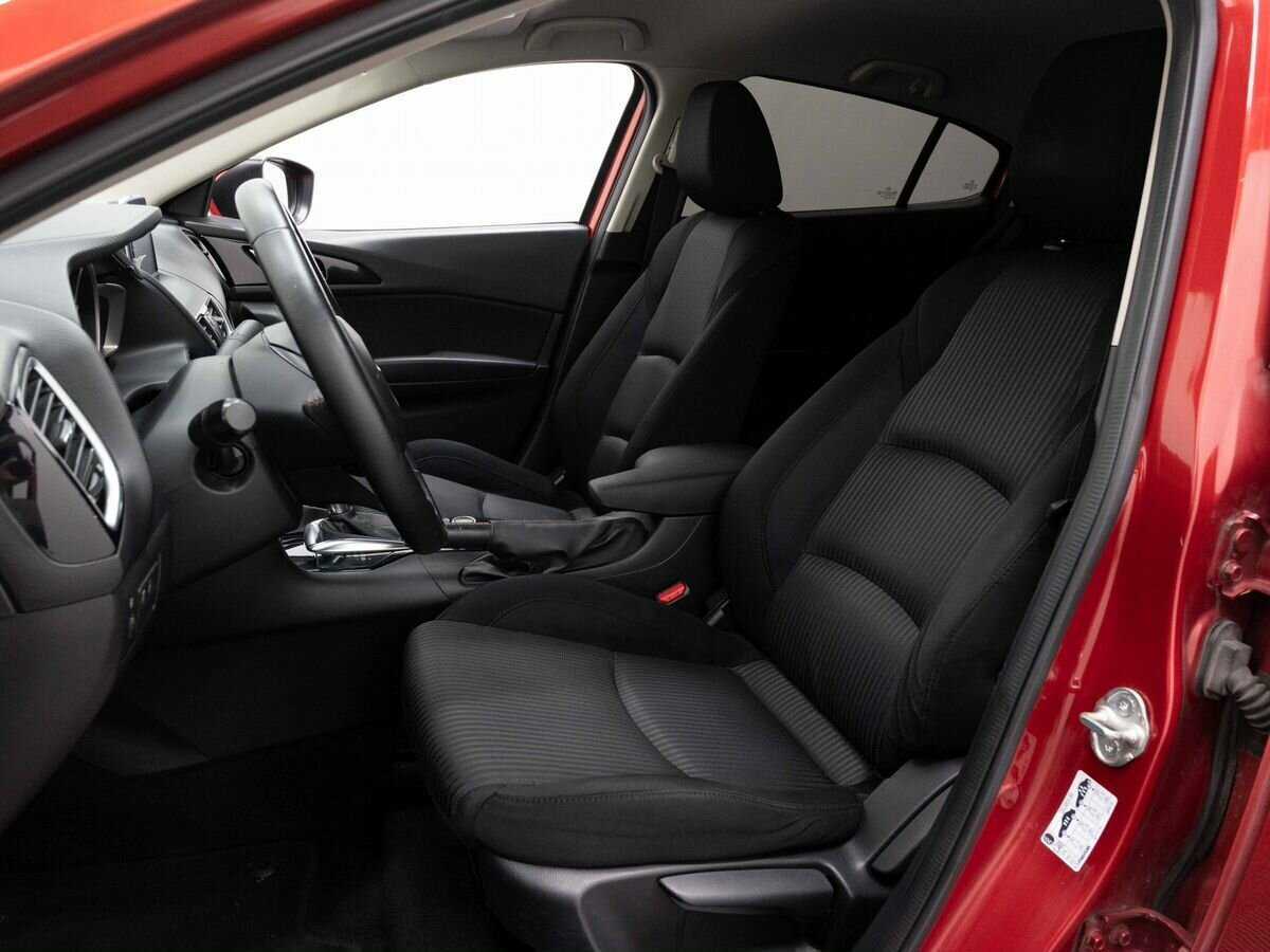 Mazda 3 с пробегом — 2014 год. Фото: #7