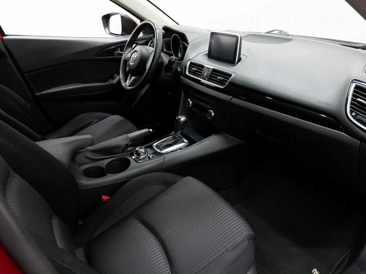 Mazda 3 с пробегом — 2014 год. Фото: #10