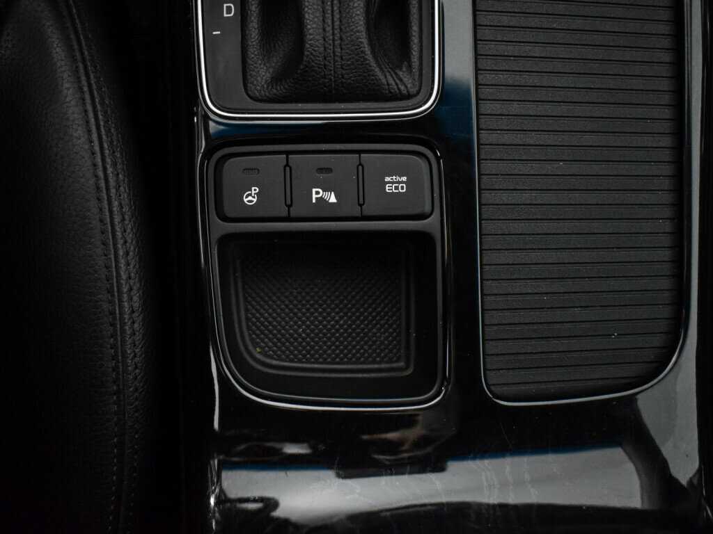 Kia Sorento с пробегом — 2017 год. Фото: #10