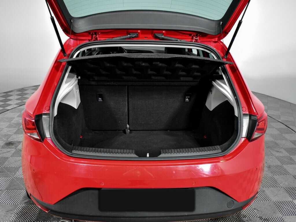 SEAT Leon с пробегом — 2013 год. Фото: #19