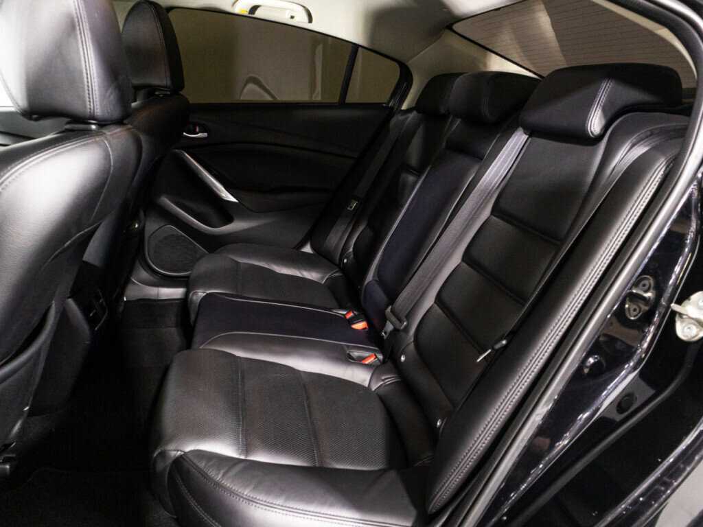 Mazda 6 с пробегом — 2016 год. Фото: #9