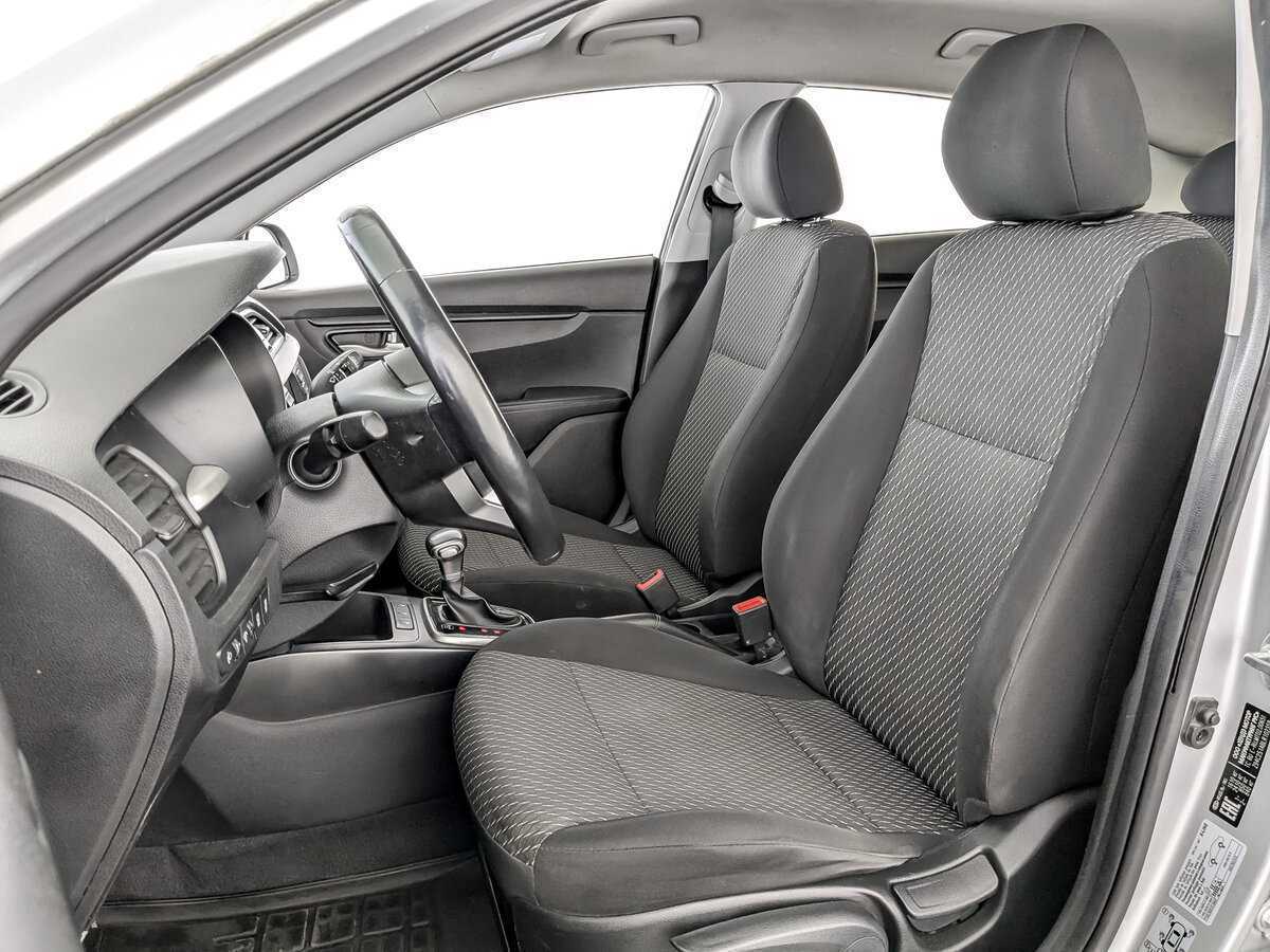 Kia Rio с пробегом — 2020 год. Фото: #17