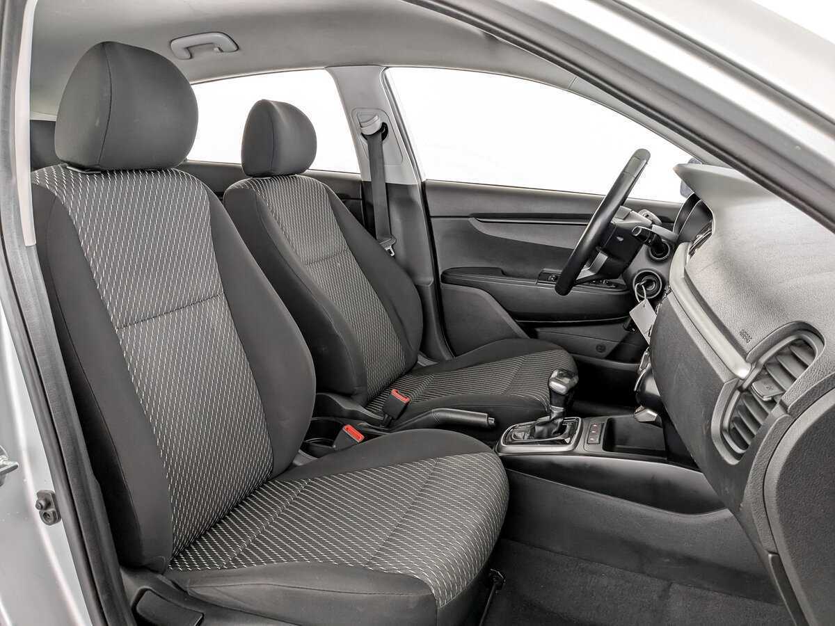 Kia Rio с пробегом — 2020 год. Фото: #21