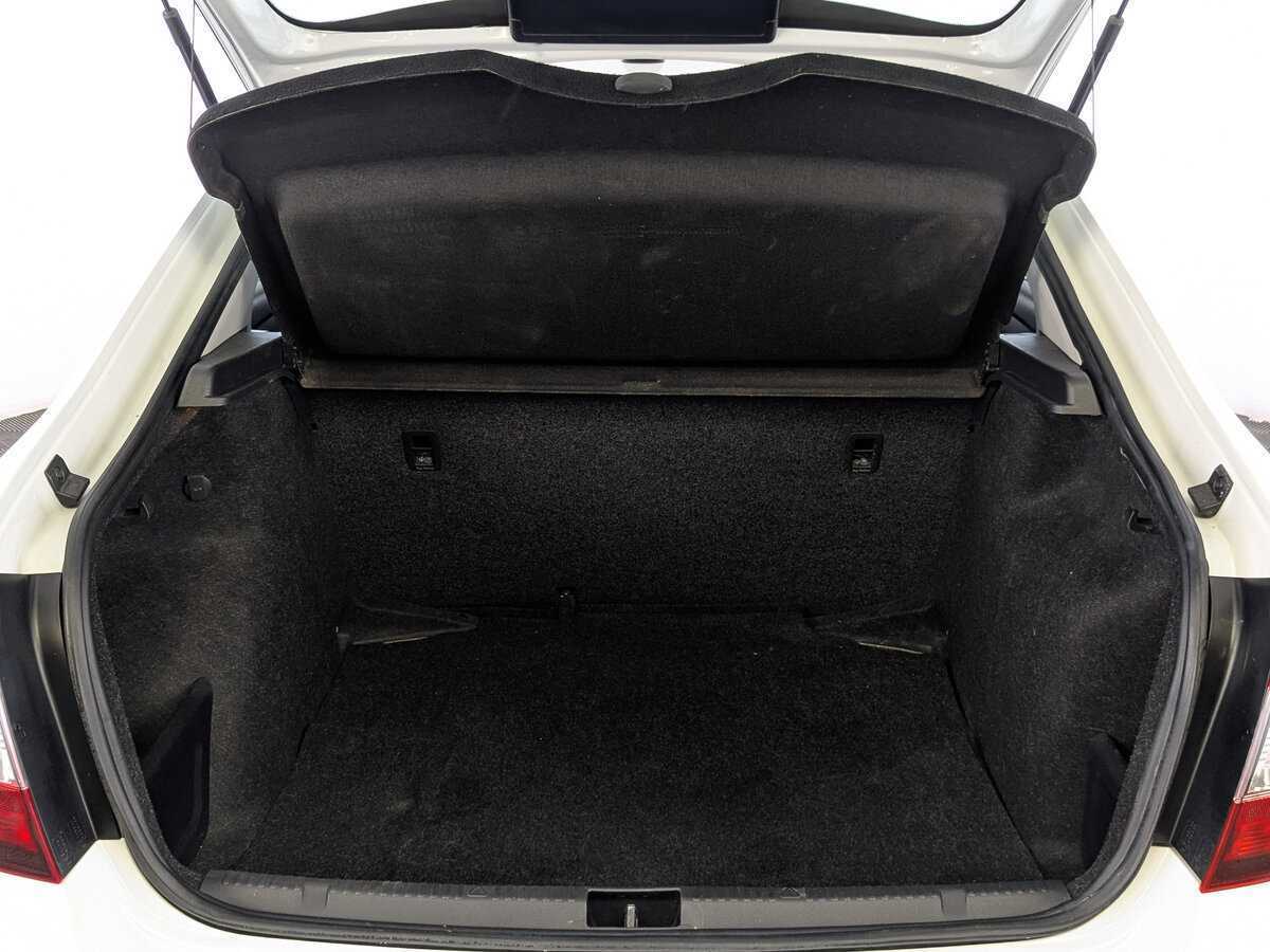 Skoda Rapid с пробегом — 2019 год. Фото: #9