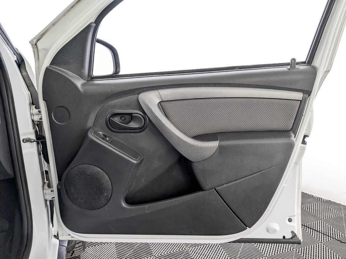 Renault Duster с пробегом — 2015 год. Фото: #23