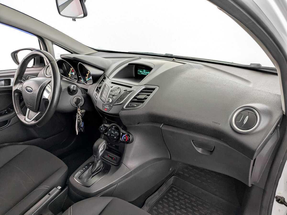 Ford Fiesta с пробегом — 2017 год. Фото: #10