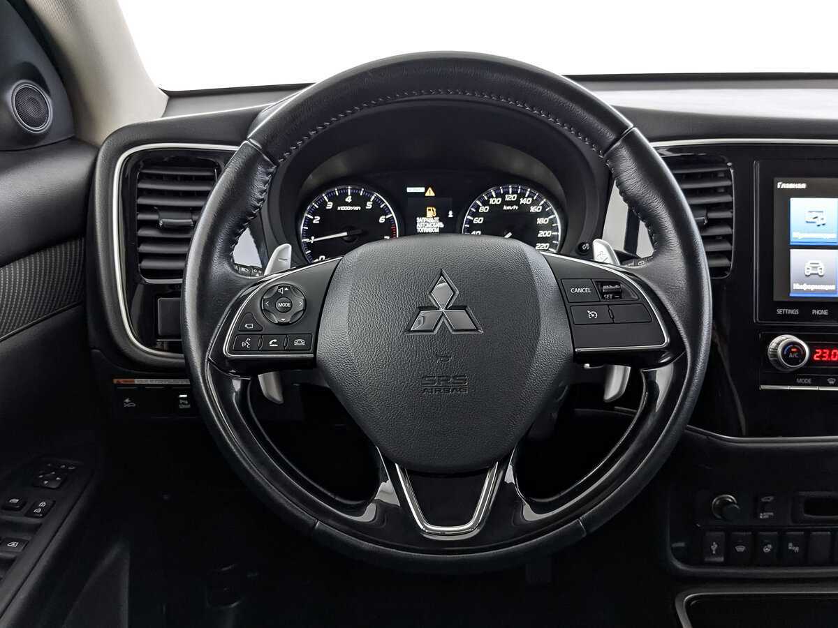 Mitsubishi Outlander с пробегом — 2021 год. Фото: #18