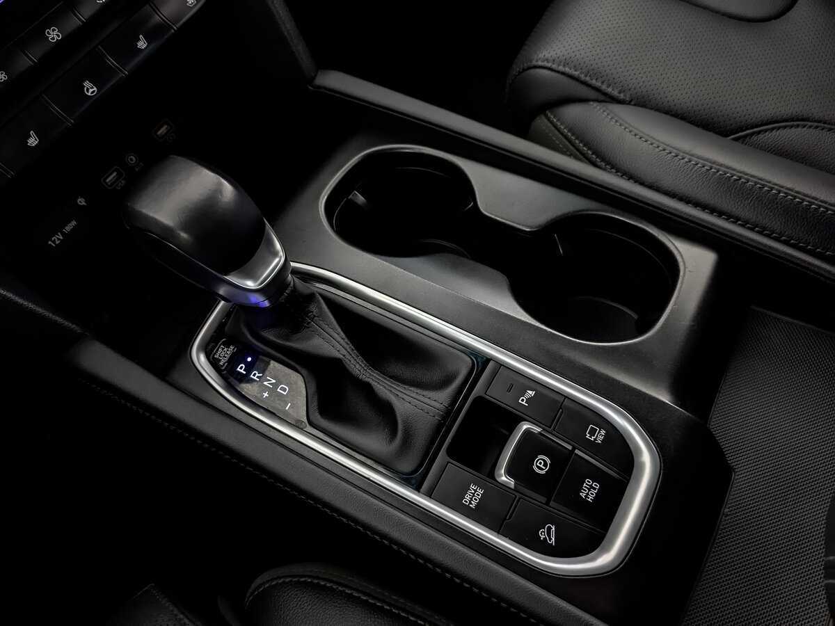 Hyundai Santa Fe с пробегом — 2020 год. Фото: #25