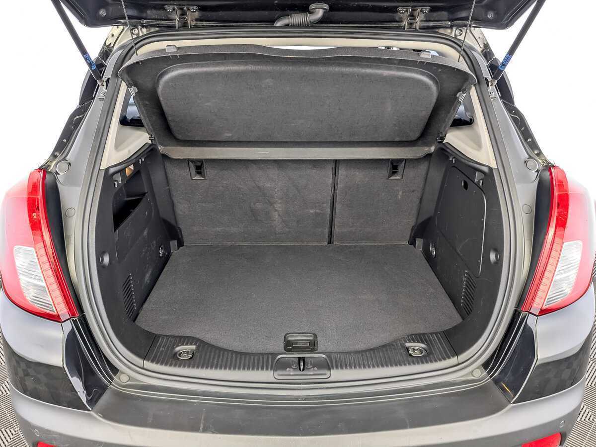 Opel Mokka с пробегом — 2013 год. Фото: #9