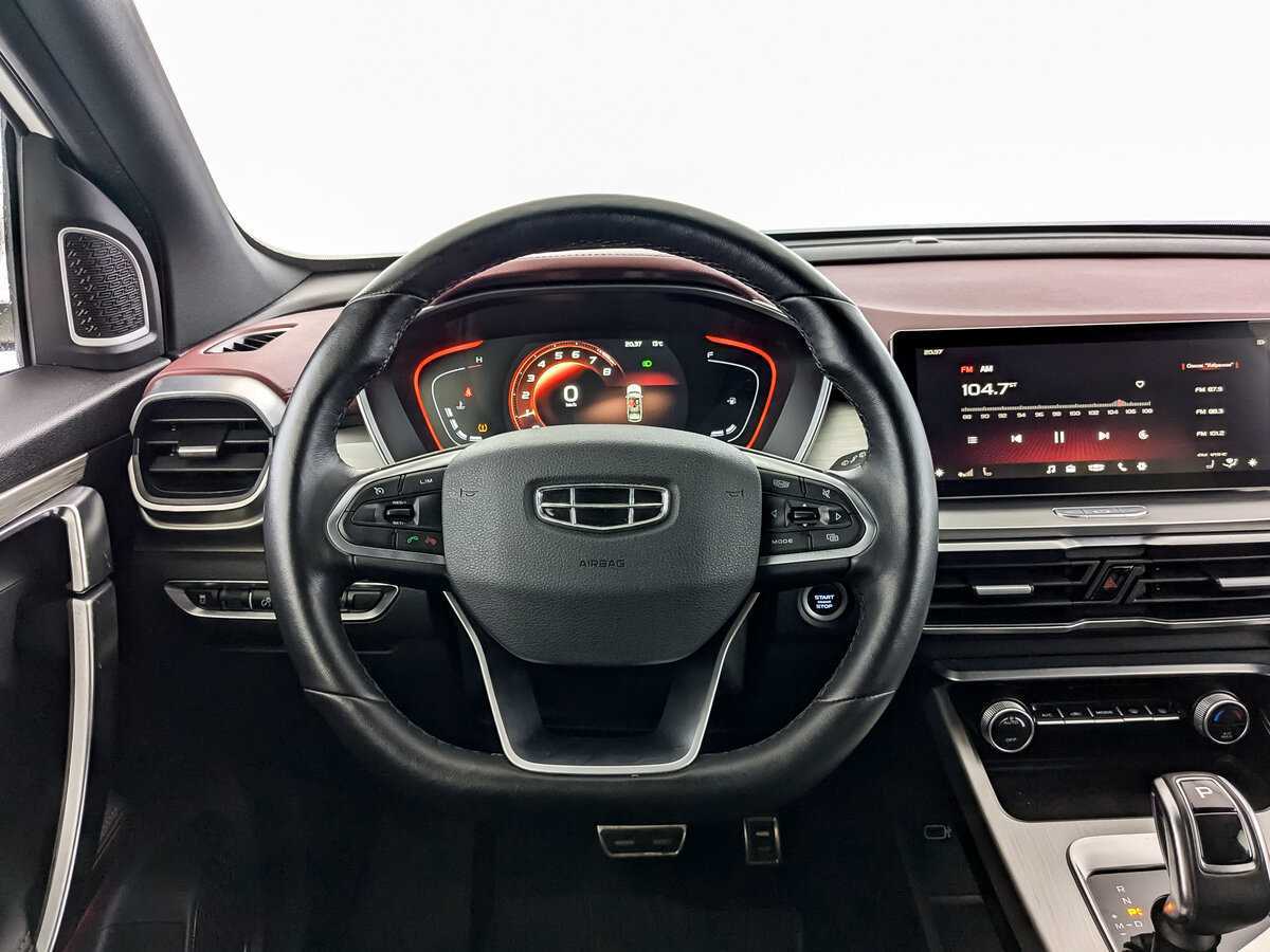 Geely Coolray с пробегом — 2022 год. Фото: #19