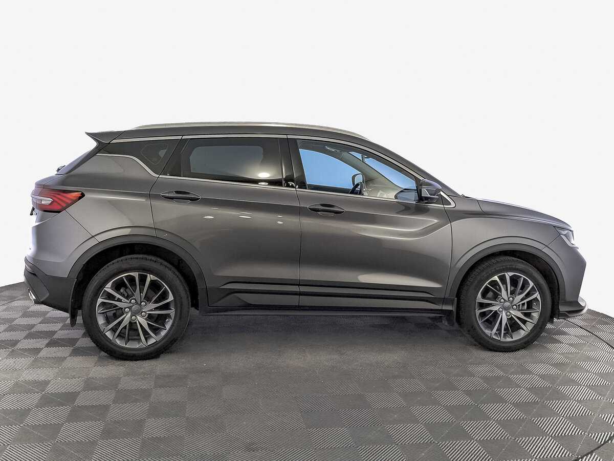 Geely Coolray с пробегом — 2023 год. Фото: #3