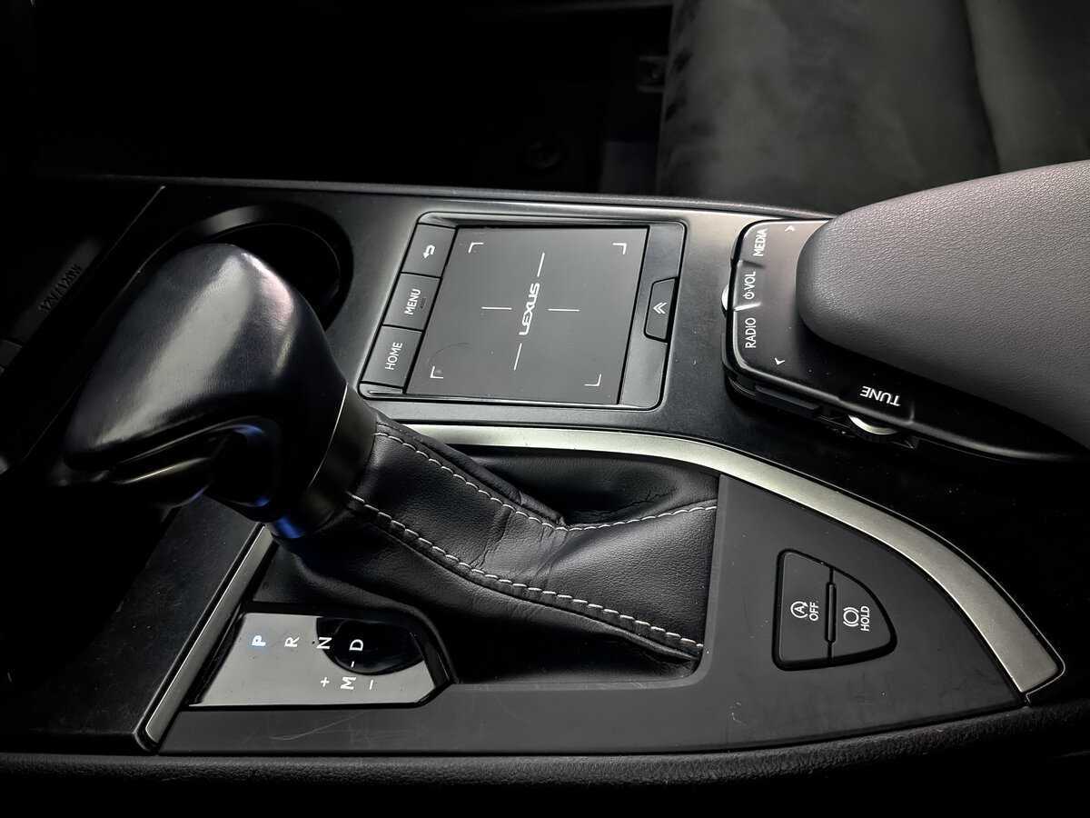 Lexus UX с пробегом — 2020 год. Фото: #25