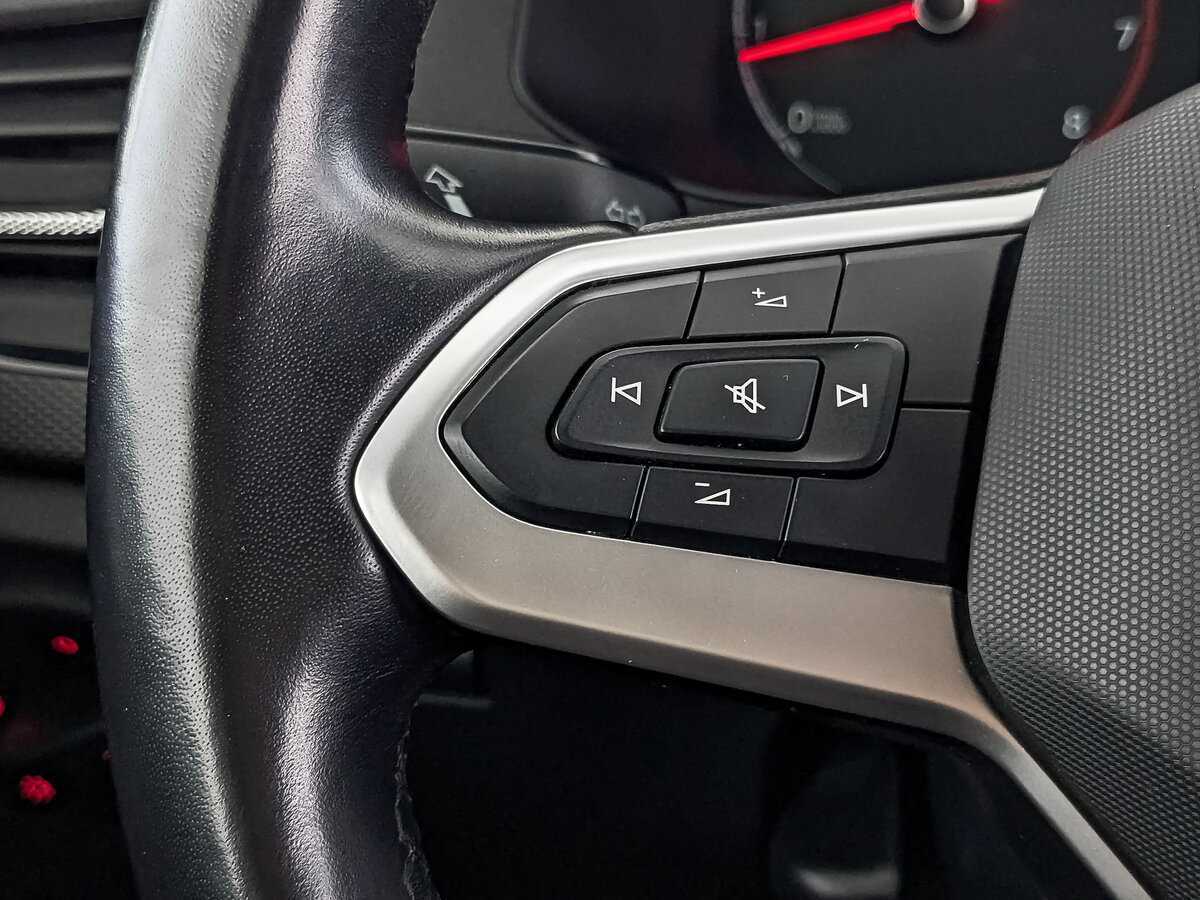 Volkswagen Polo с пробегом — 2021 год. Фото: #26