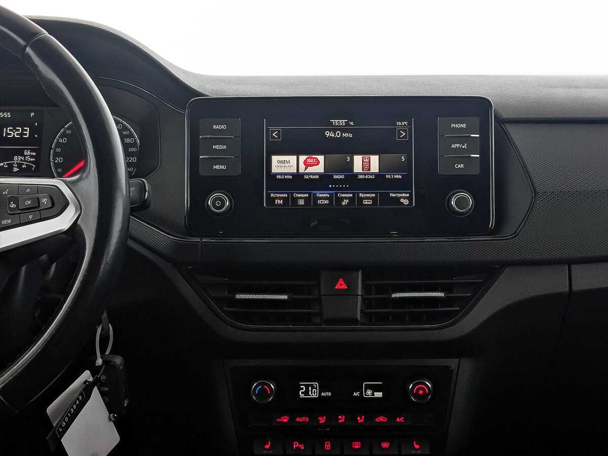 Volkswagen Polo с пробегом — 2020 год. Фото: #13