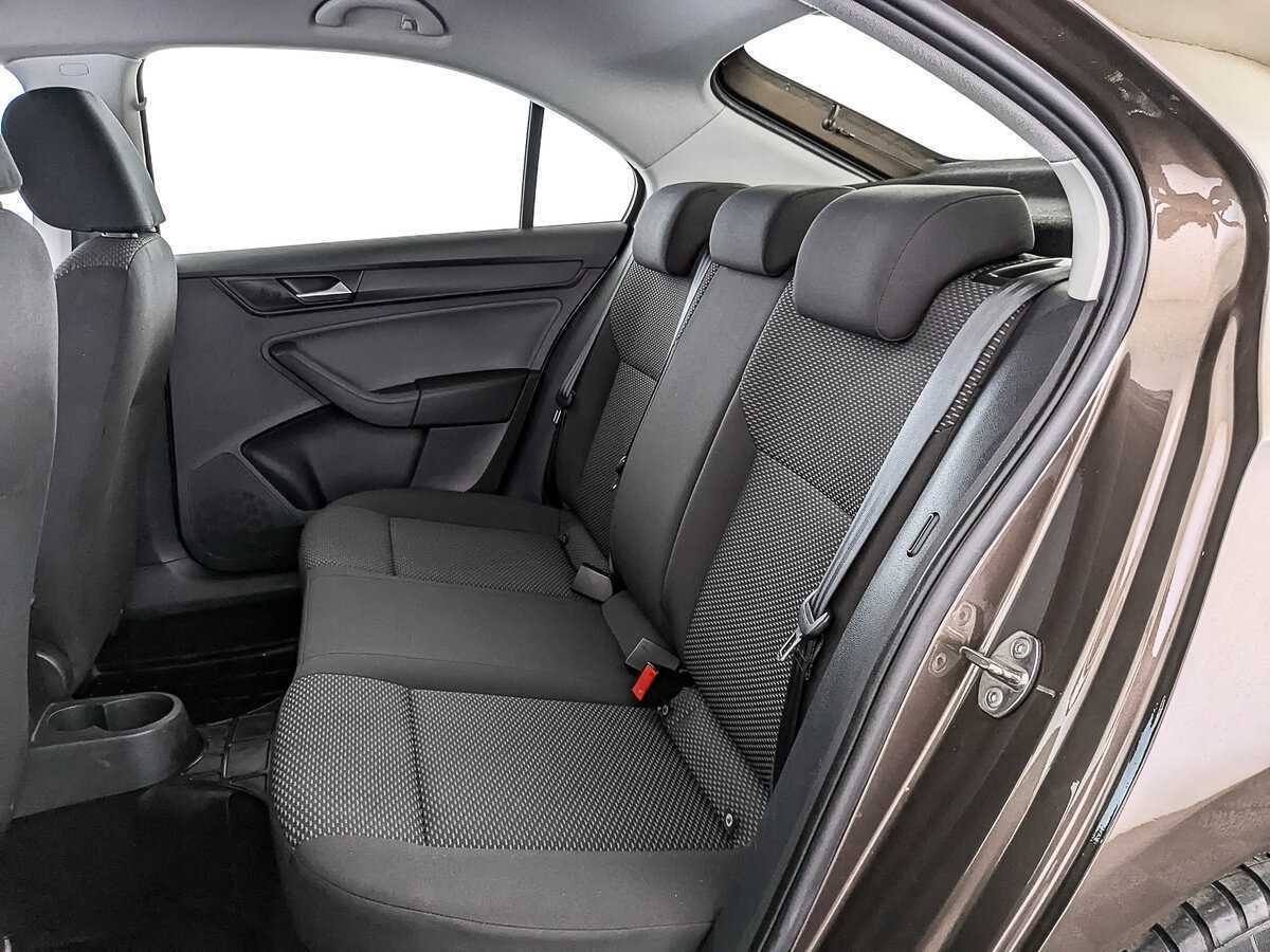 Volkswagen Polo с пробегом — 2020 год. Фото: #14