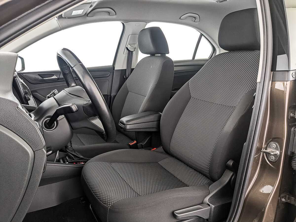 Volkswagen Polo с пробегом — 2020 год. Фото: #16