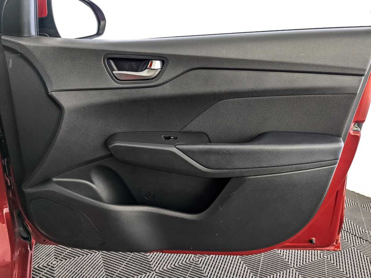 Hyundai Solaris с пробегом — 2021 год. Фото: #24