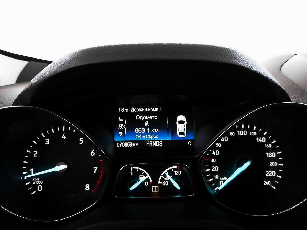 Ford Kuga с пробегом — 2016 год. Фото: #15