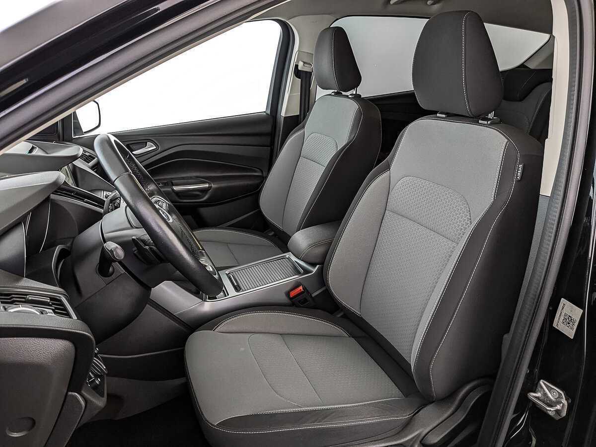 Ford Kuga с пробегом — 2016 год. Фото: #19