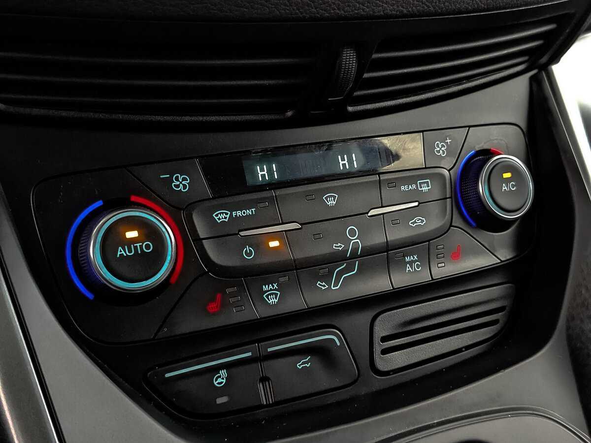 Ford Kuga с пробегом — 2016 год. Фото: #20