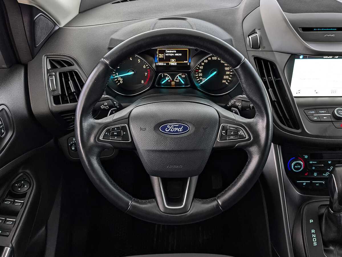 Ford Kuga с пробегом — 2016 год. Фото: #21