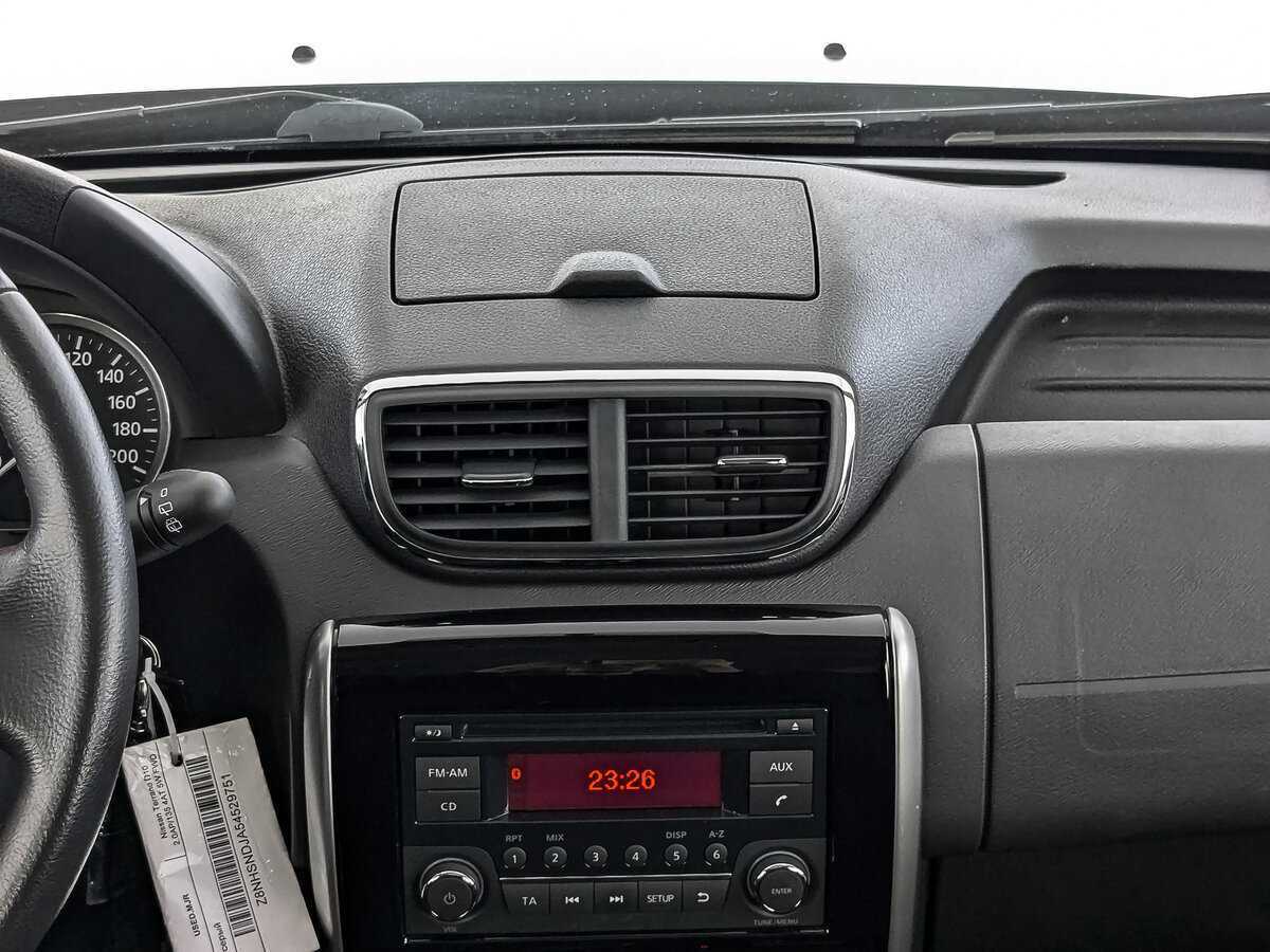 Nissan Terrano с пробегом — 2015 год. Фото: #16