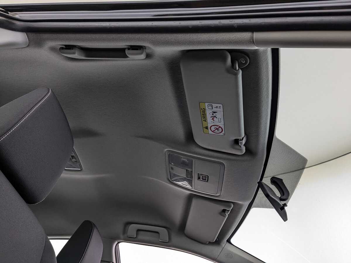 Toyota Corolla с пробегом — 2017 год. Фото: #21