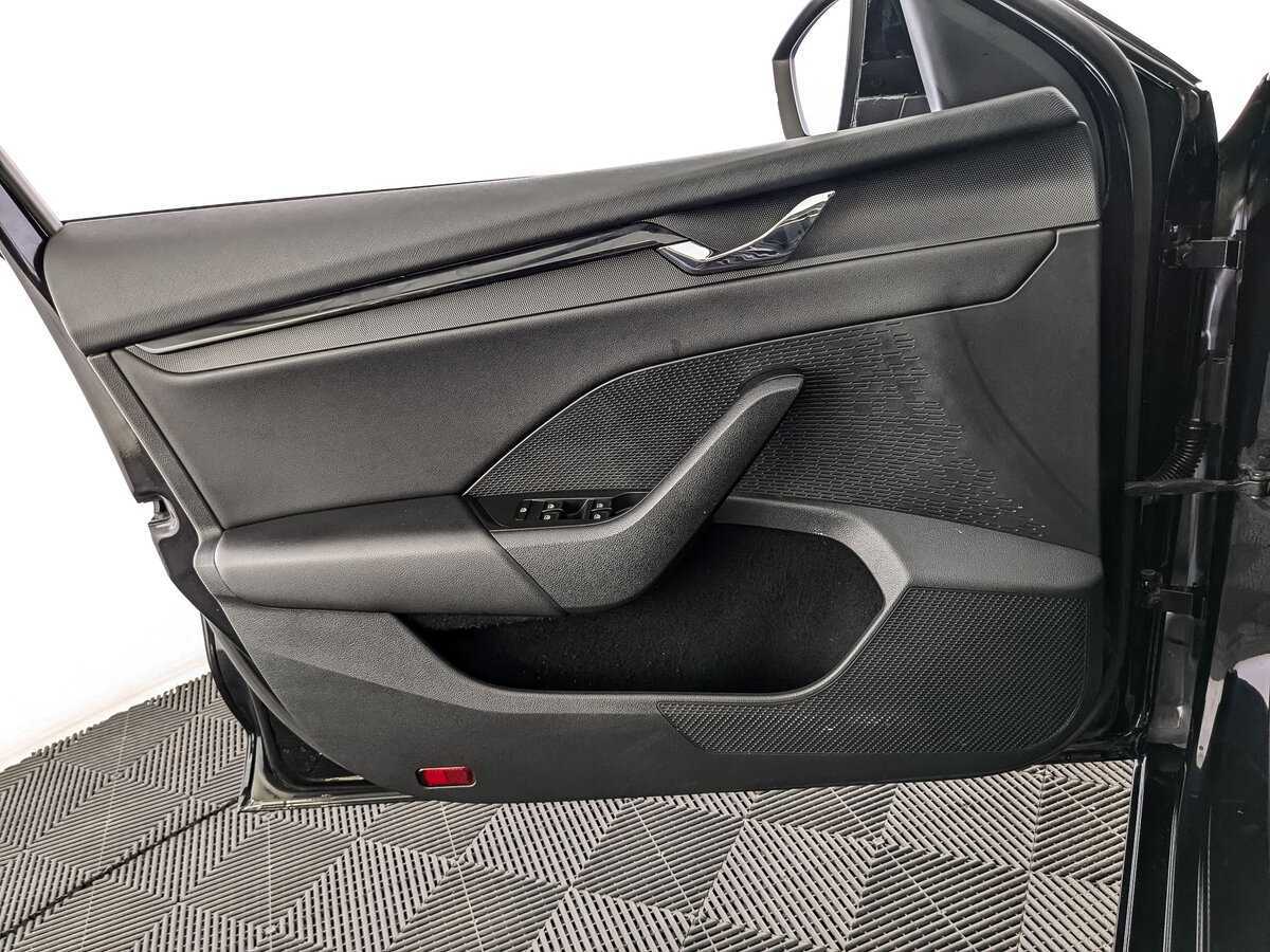 Skoda Octavia с пробегом — 2021 год. Фото: #18