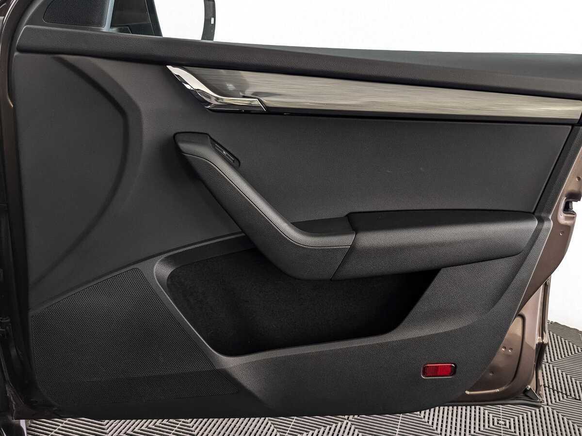 Skoda Octavia с пробегом — 2020 год. Фото: #21