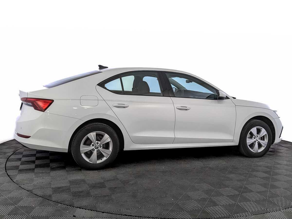 Skoda Octavia с пробегом — 2021 год. Фото: #3