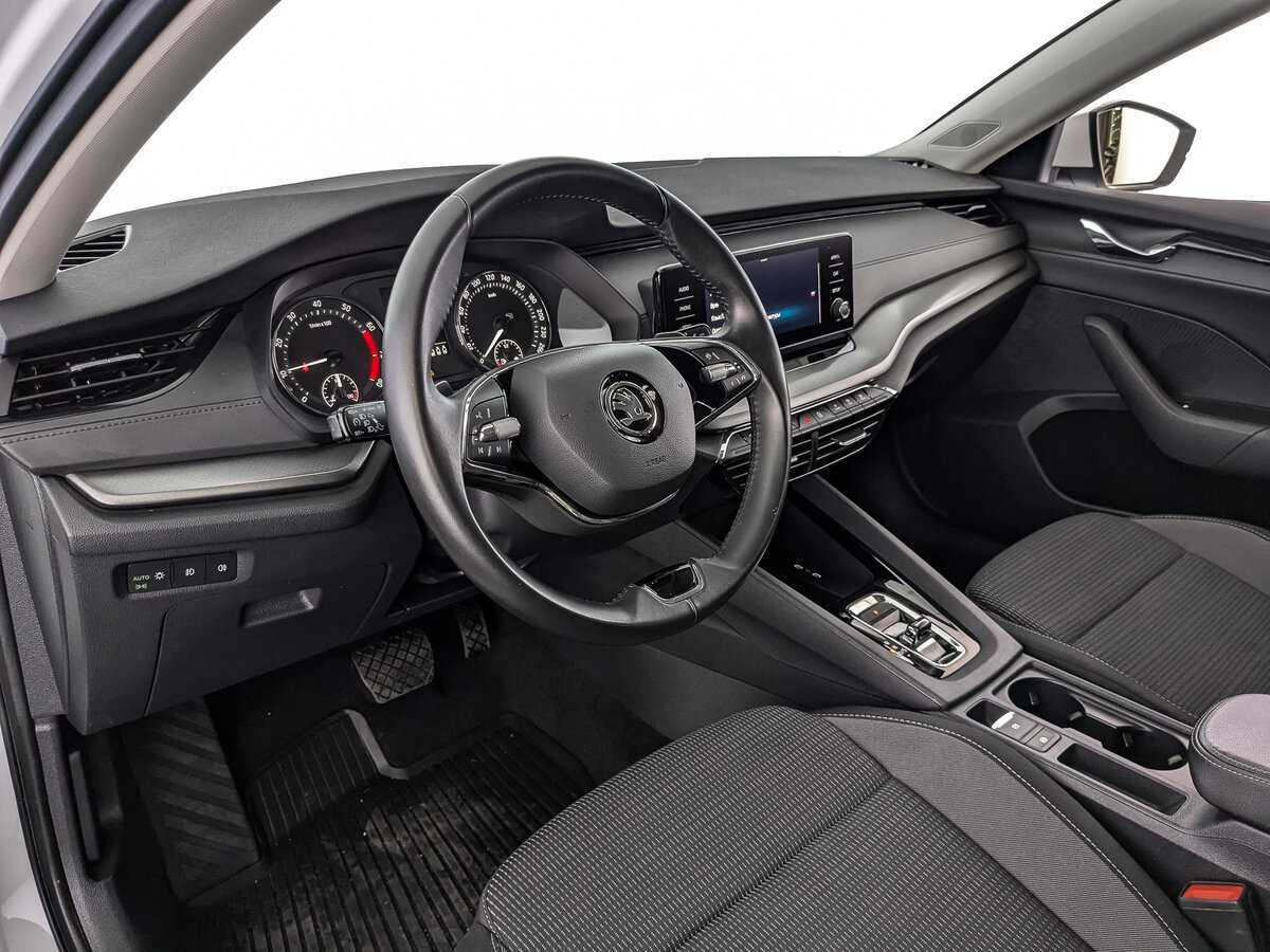 Skoda Octavia с пробегом — 2021 год. Фото: #14