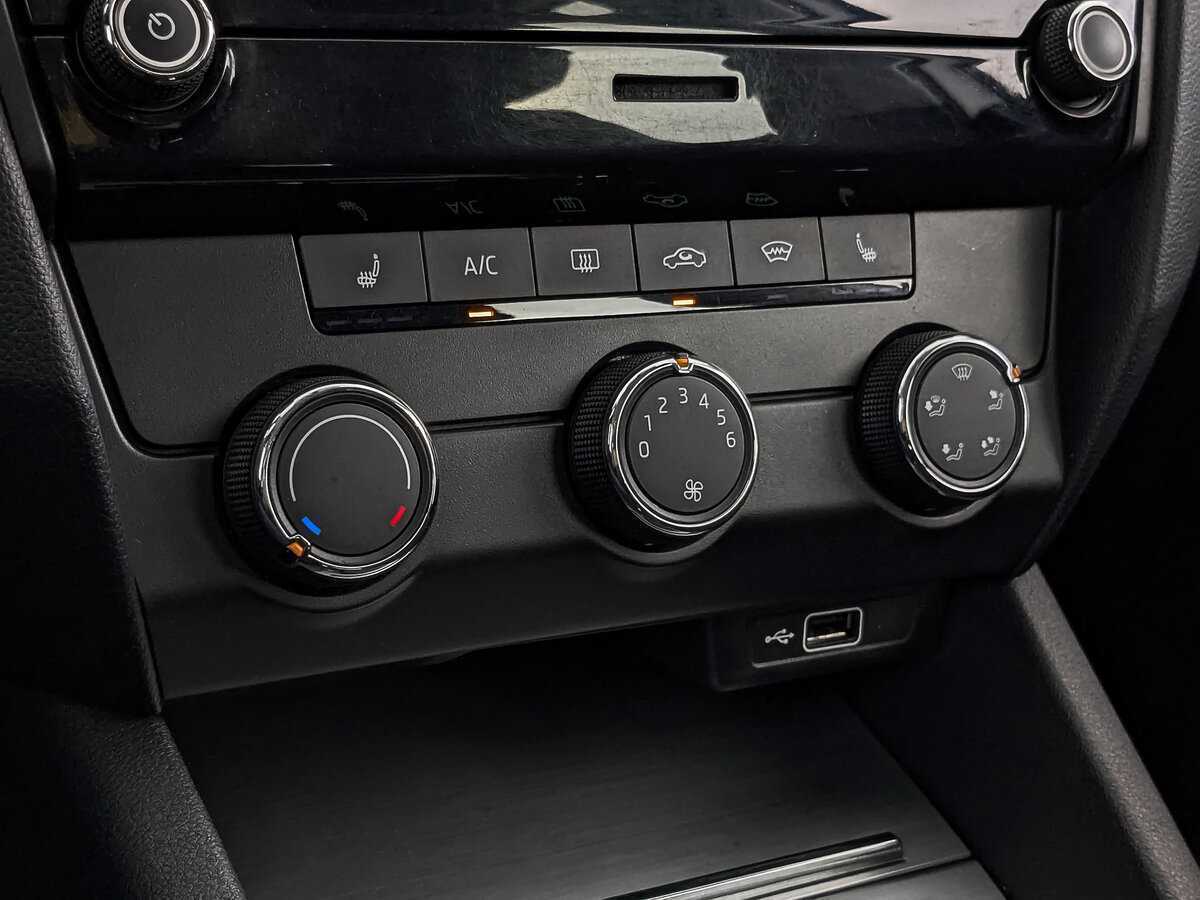 Skoda Octavia с пробегом — 2019 год. Фото: #20