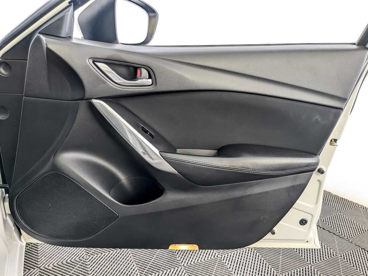 Mazda 6 с пробегом — 2014 год. Фото: #23