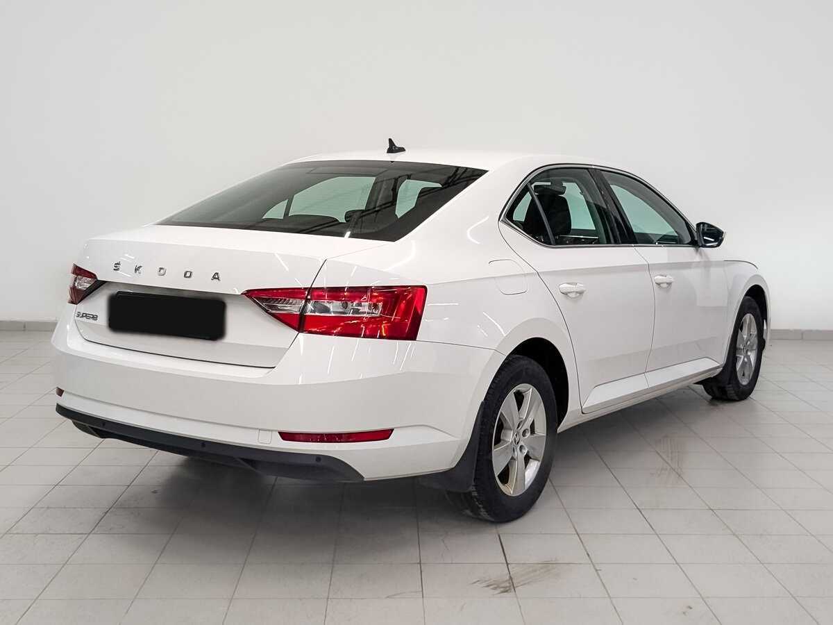 Skoda Superb с пробегом — 2020 год. Фото: #5