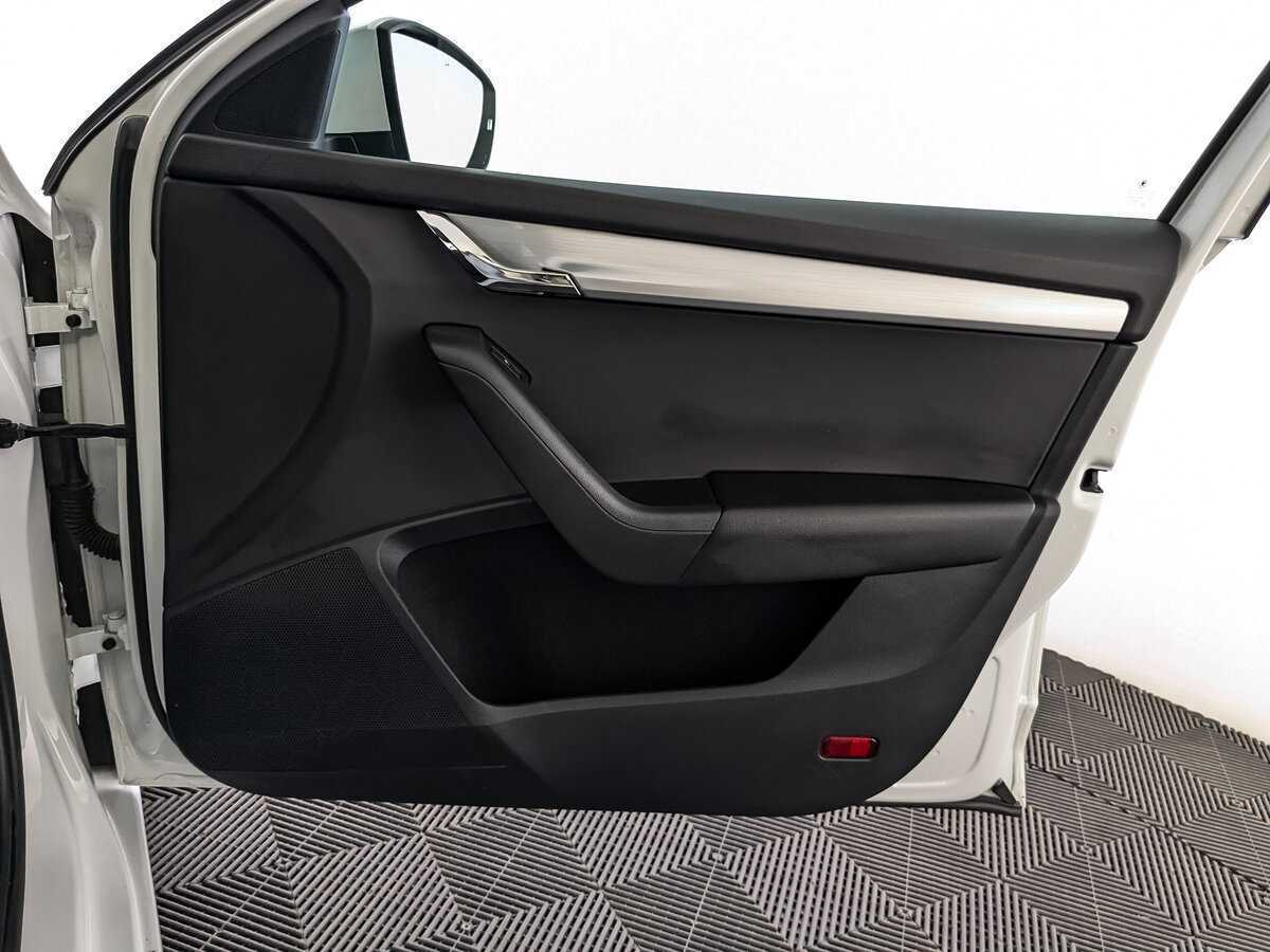 Skoda Octavia с пробегом — 2019 год. Фото: #24