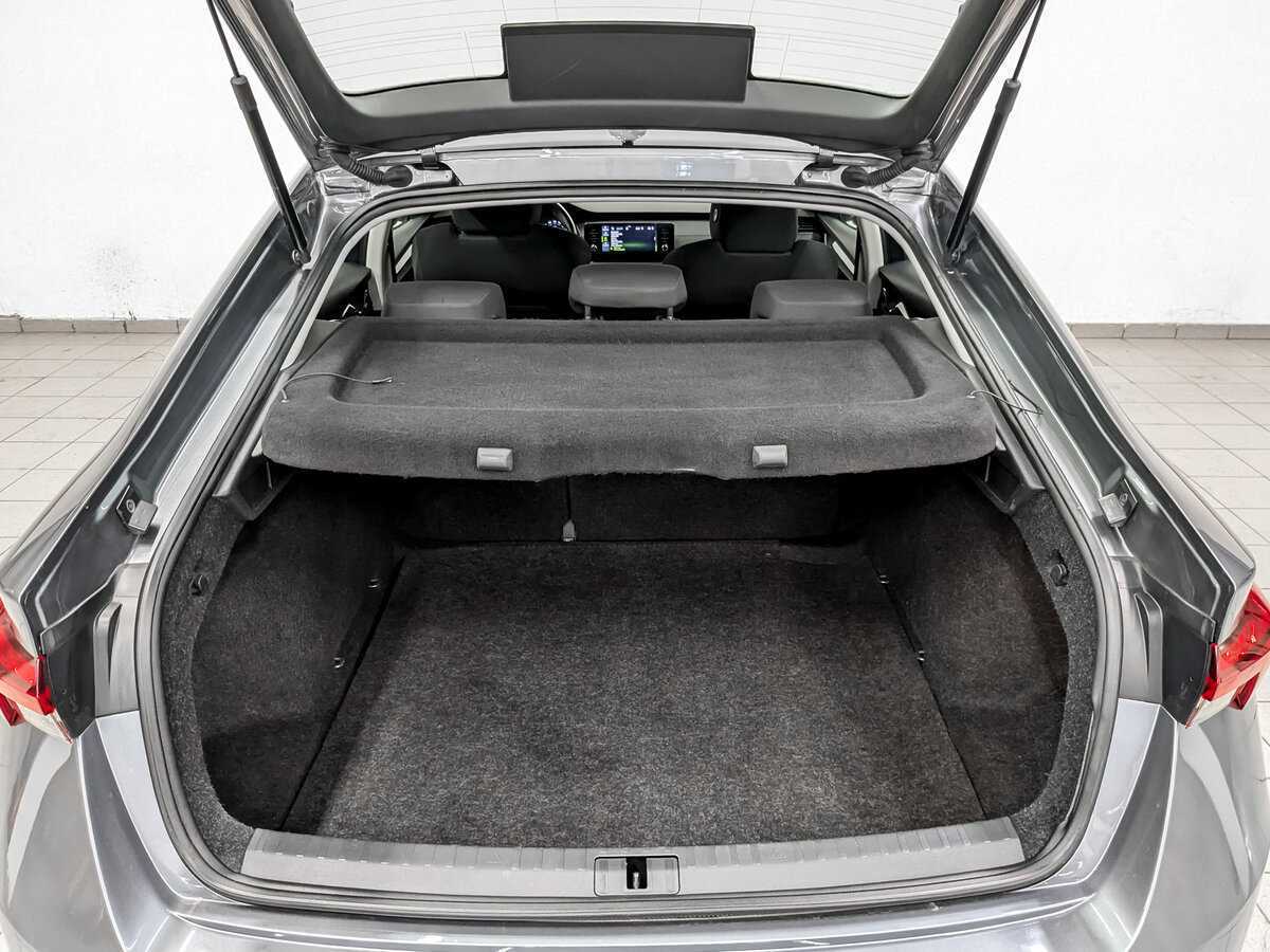 Skoda Octavia с пробегом — 2021 год. Фото: #9