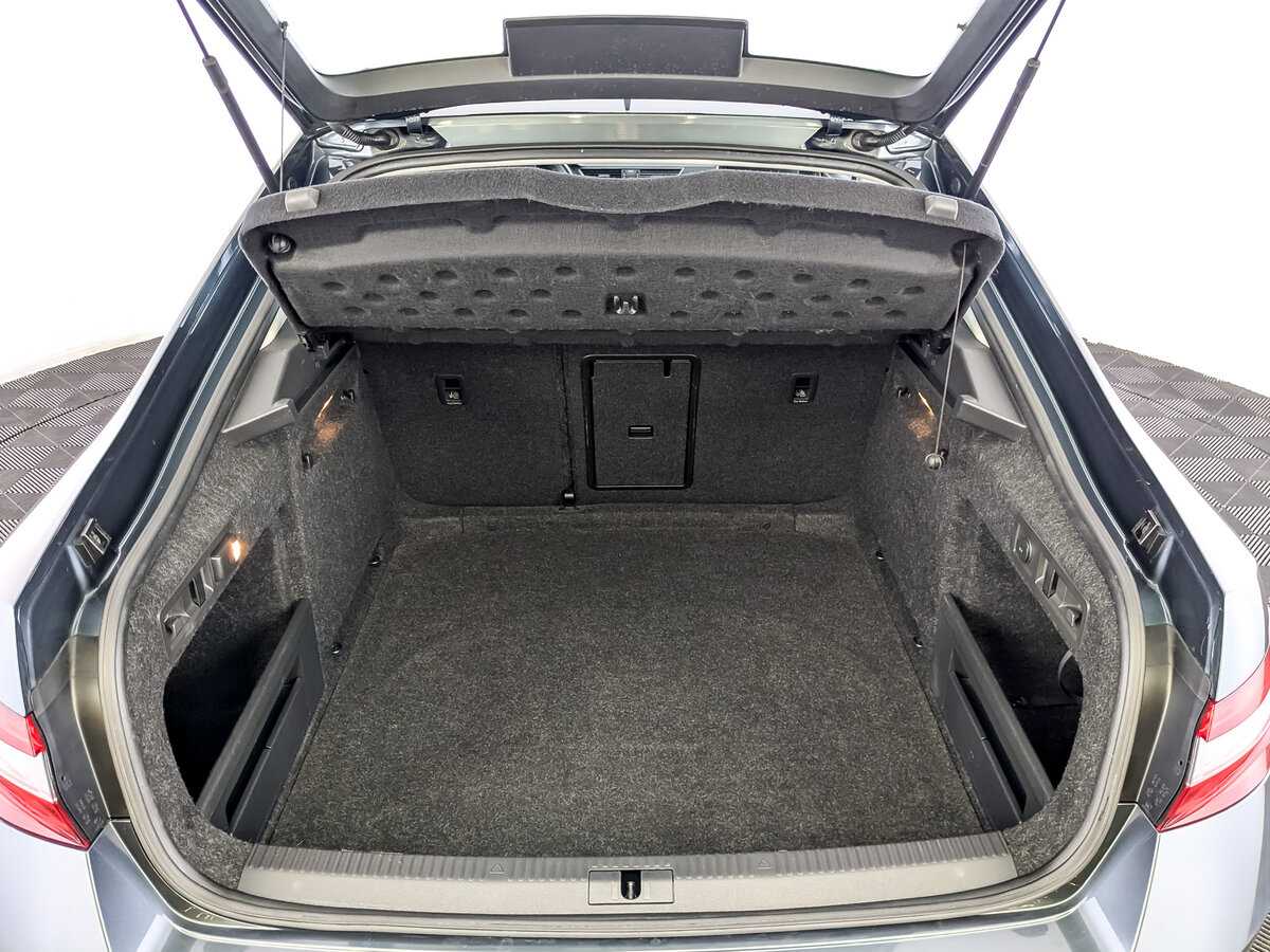 Skoda Superb с пробегом — 2018 год. Фото: #9