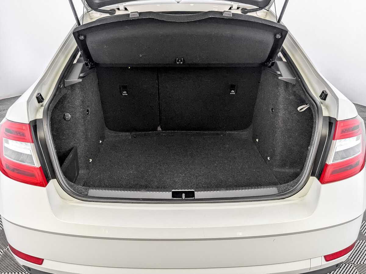 Skoda Octavia с пробегом — 2020 год. Фото: #9