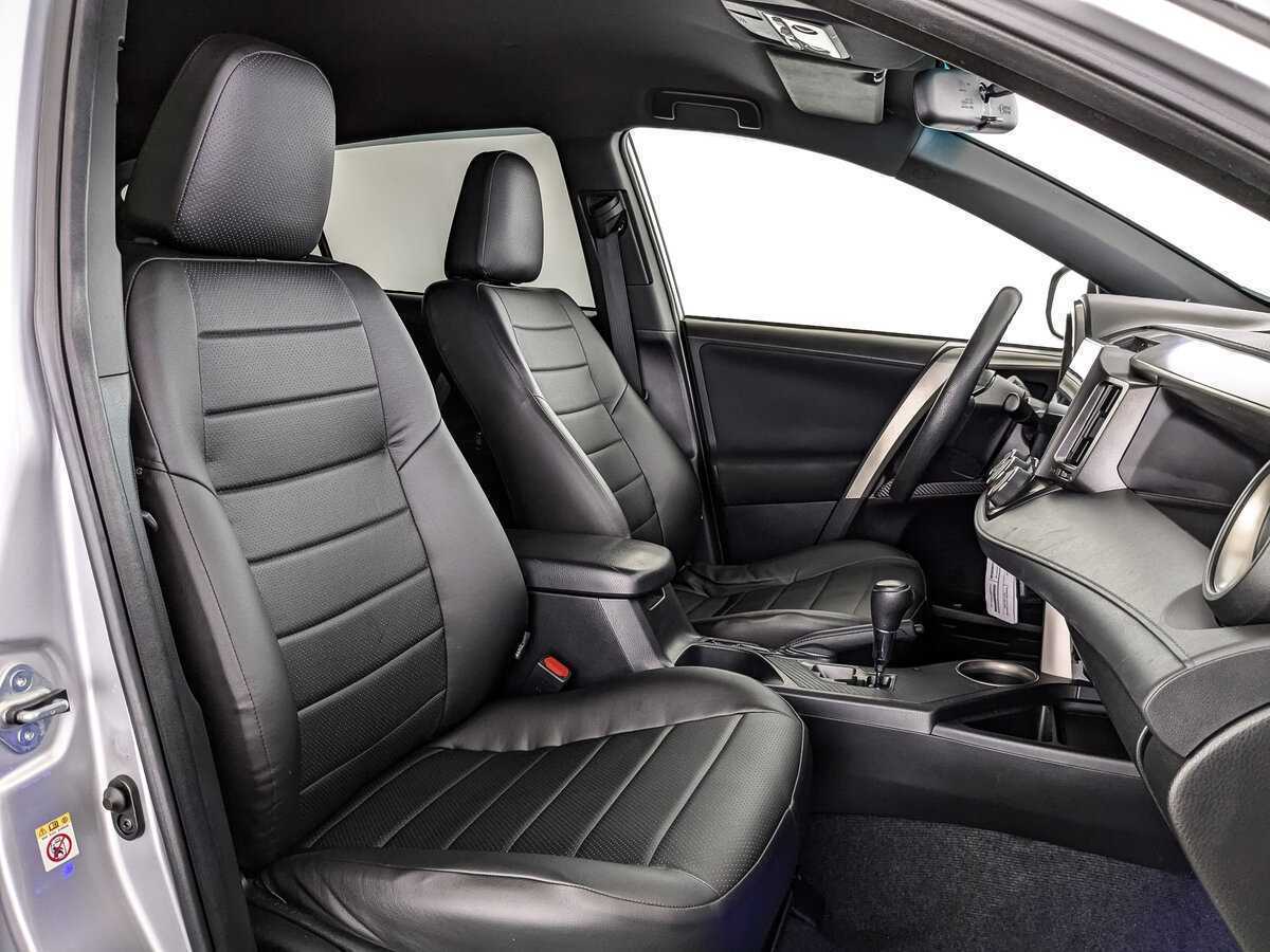 Toyota RAV4 с пробегом — 2014 год. Фото: #23