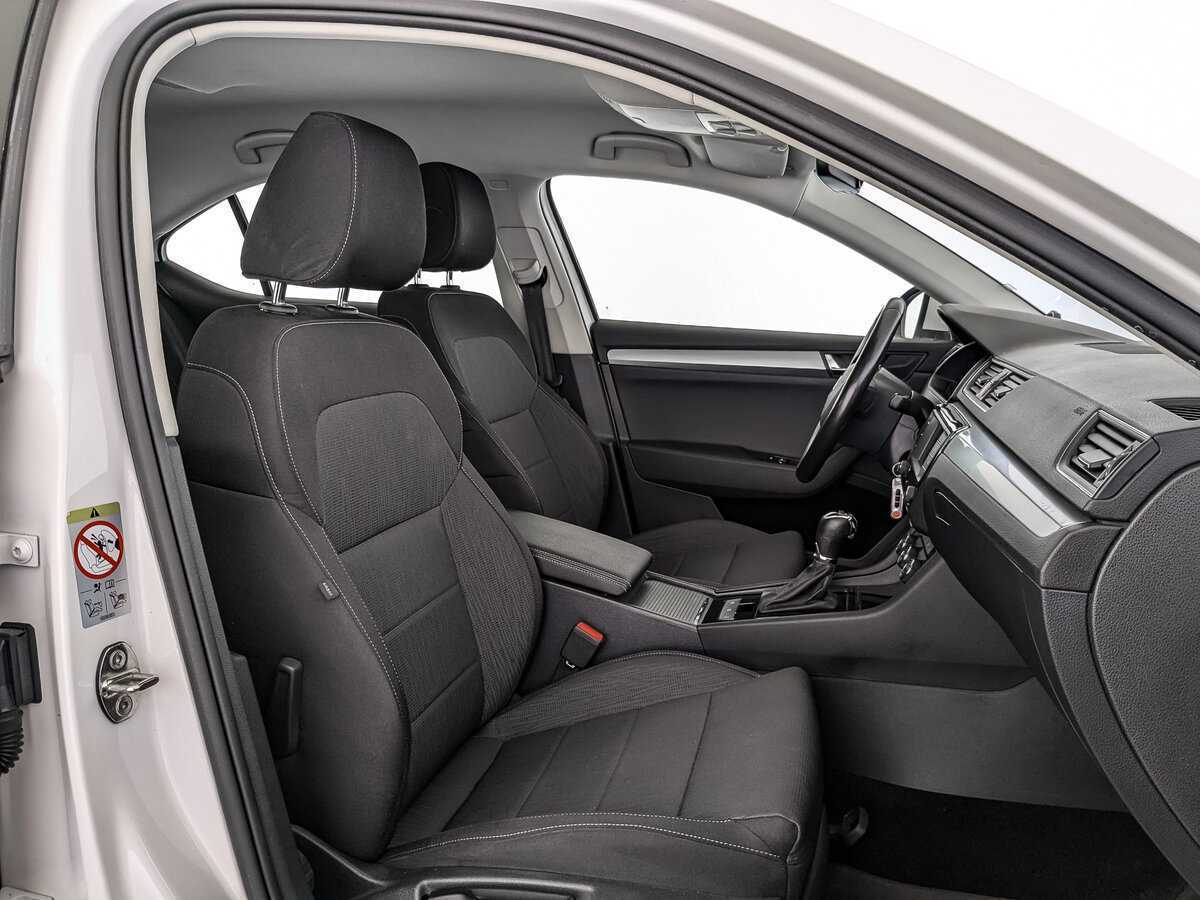 Skoda Superb с пробегом — 2017 год. Фото: #22