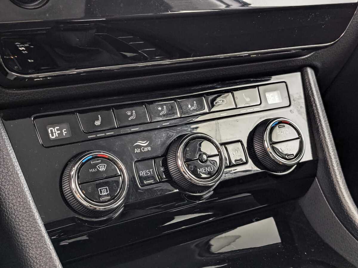 Skoda Superb с пробегом — 2018 год. Фото: #20
