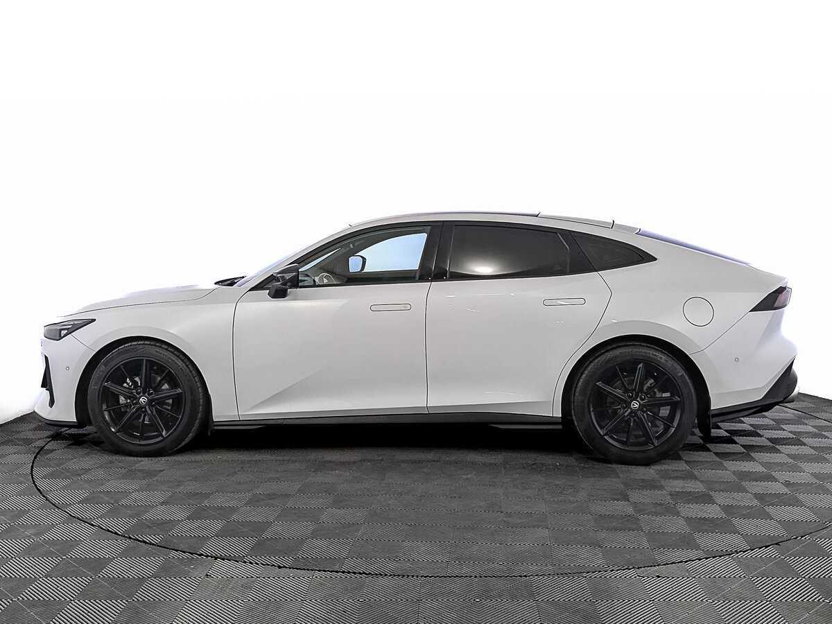 Changan UNI-V с пробегом — 2023 год. Фото: #7