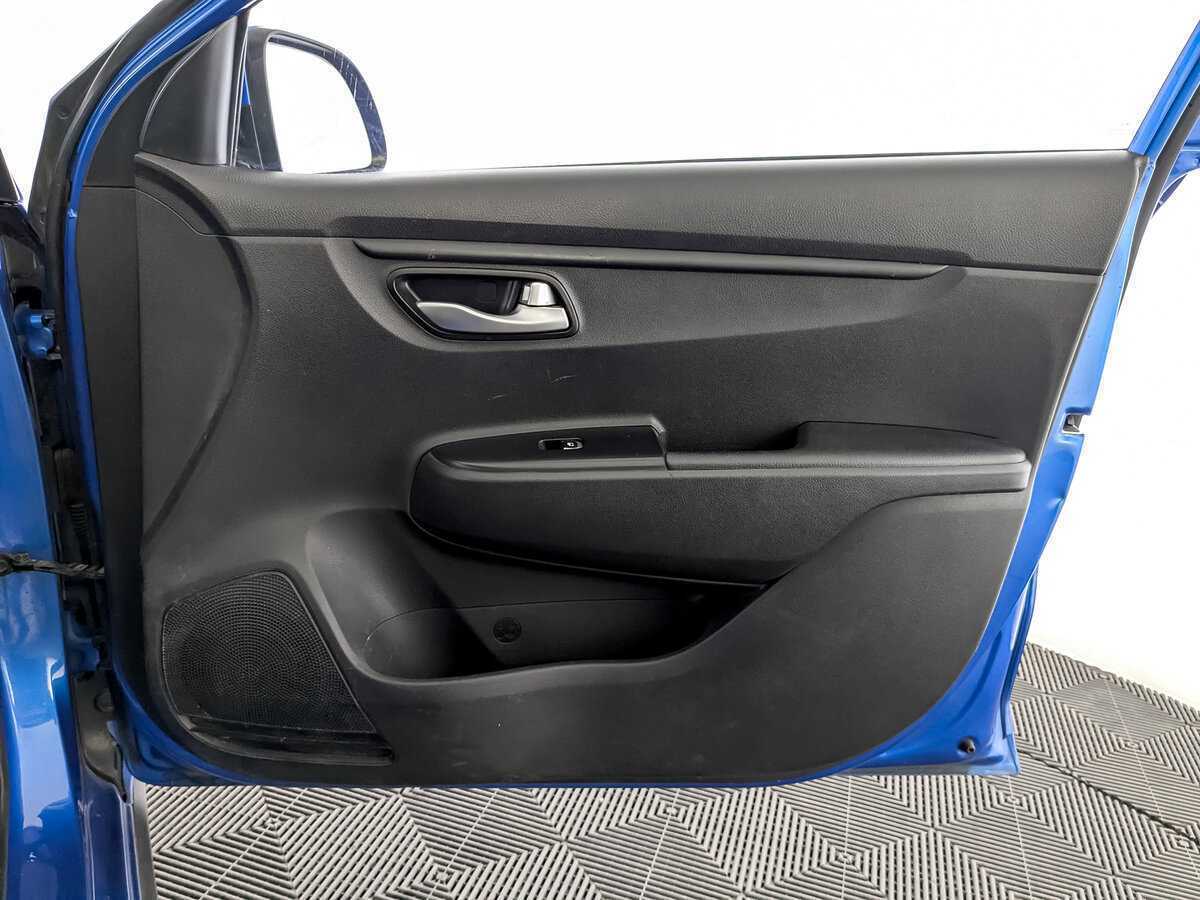 Kia Rio с пробегом — 2020 год. Фото: #21