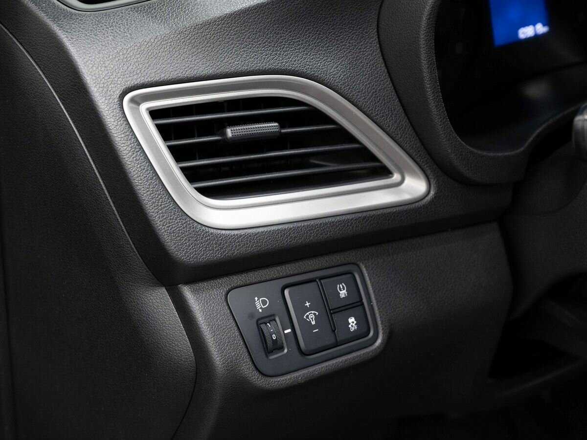 Hyundai Solaris с пробегом — 2020 год. Фото: #19