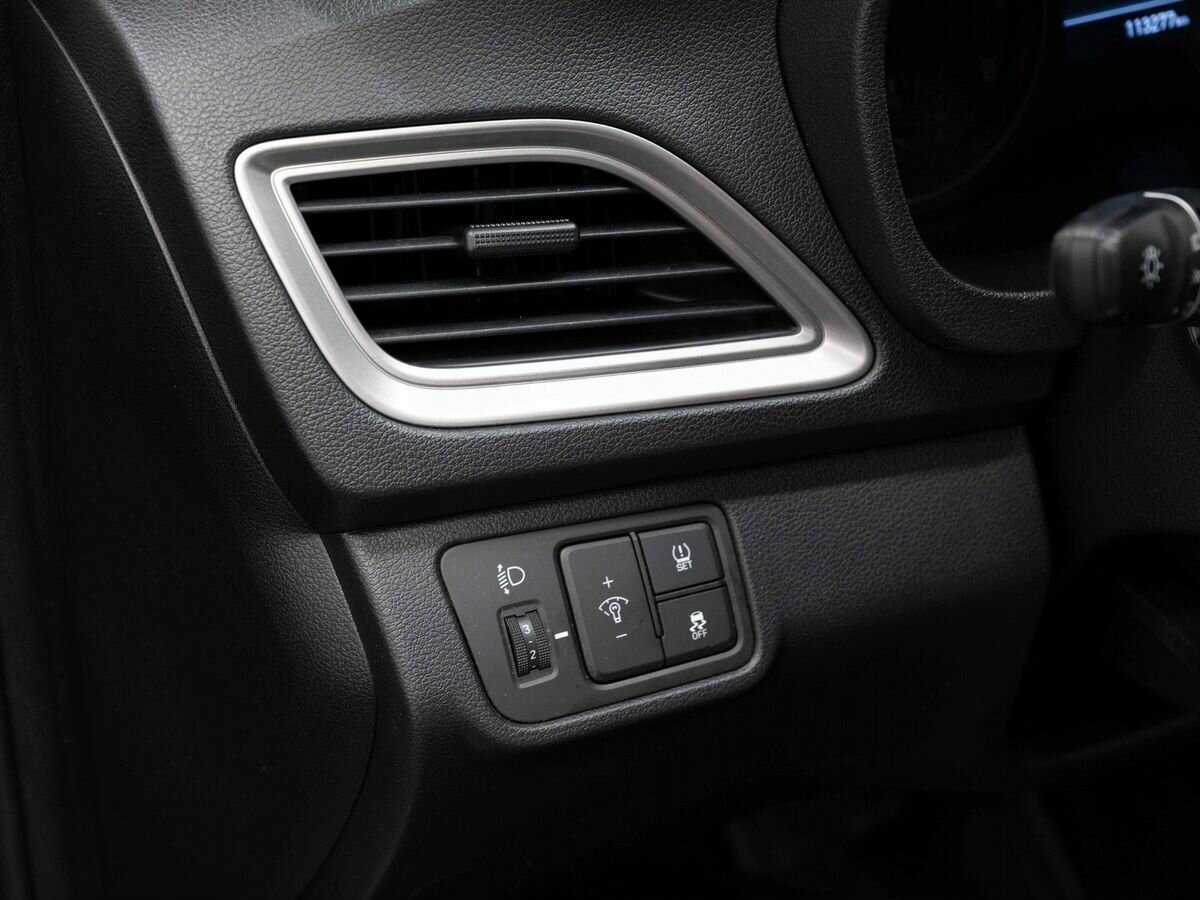 Hyundai Solaris с пробегом — 2019 год. Фото: #17