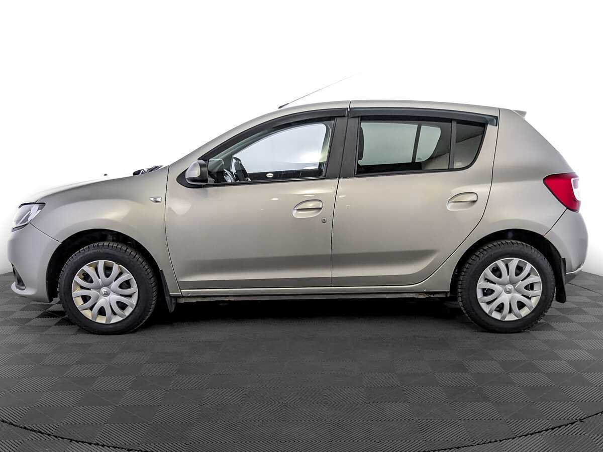 Renault Sandero с пробегом — 2018 год. Фото: #7