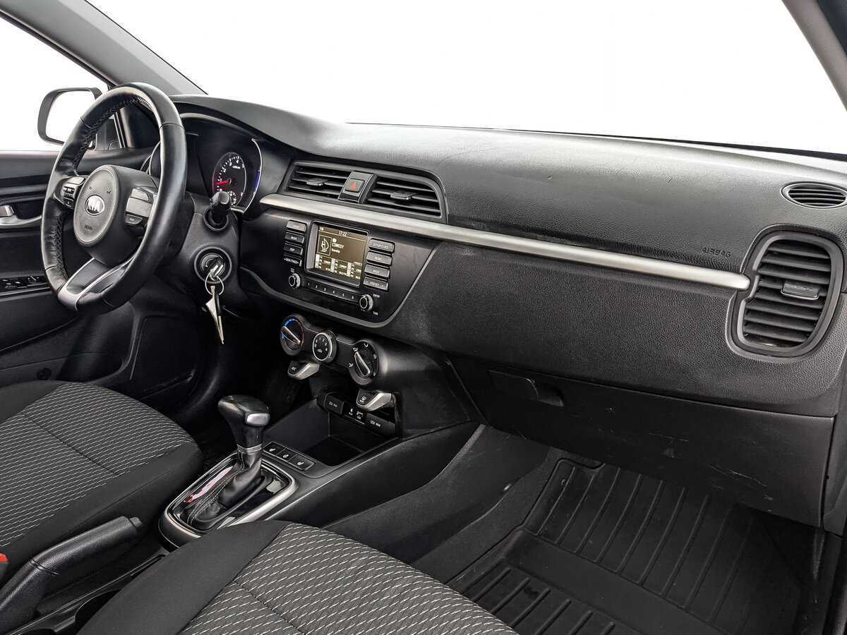 Kia Rio с пробегом — 2020 год. Фото: #9