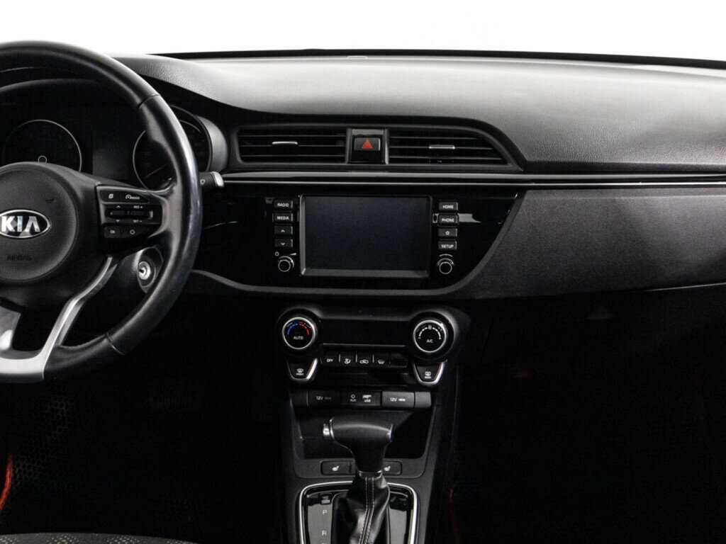 Kia Rio с пробегом — 2018 год. Фото: #13